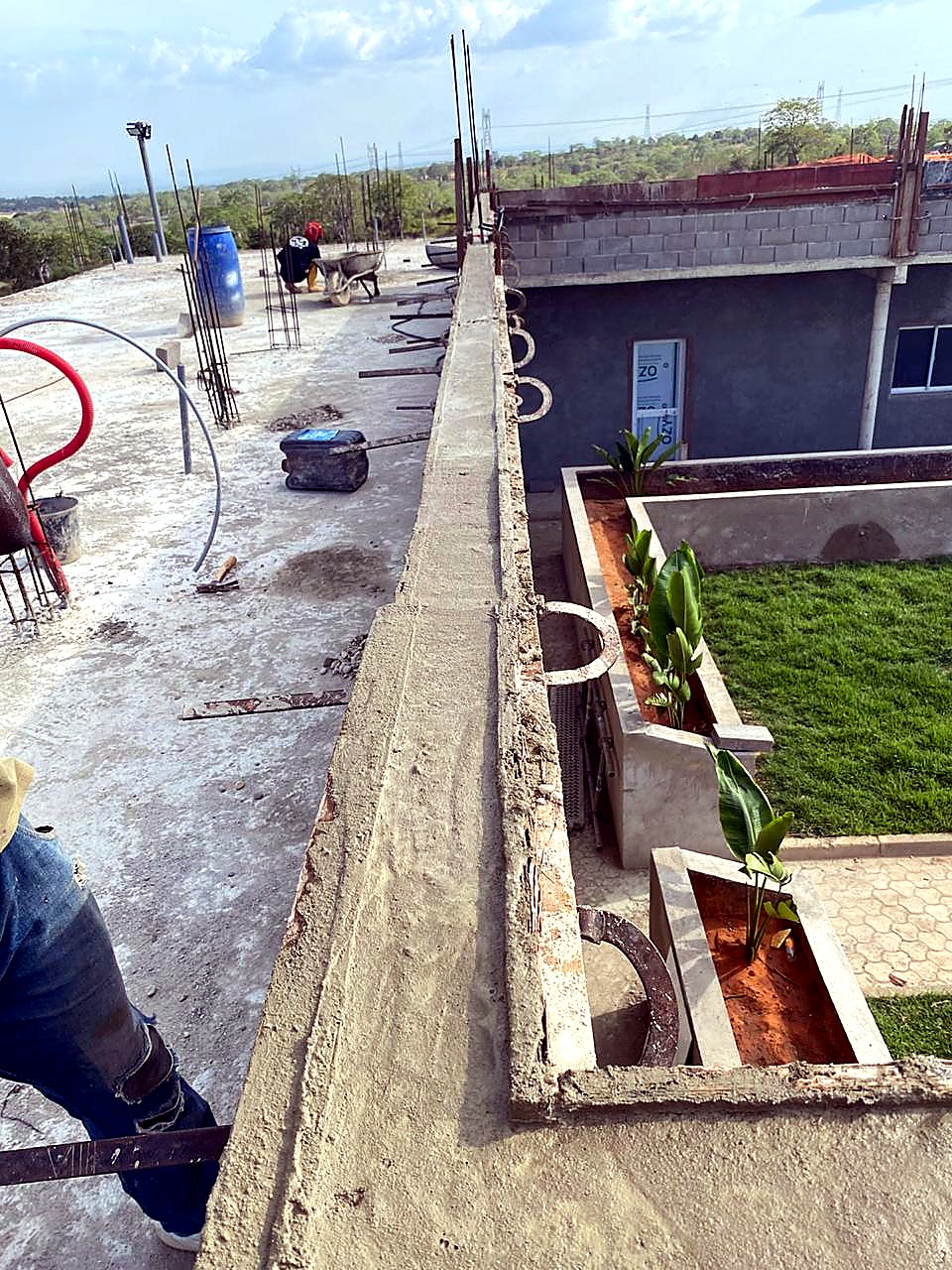 Execução de laje em concreto armado com armações de ferro
